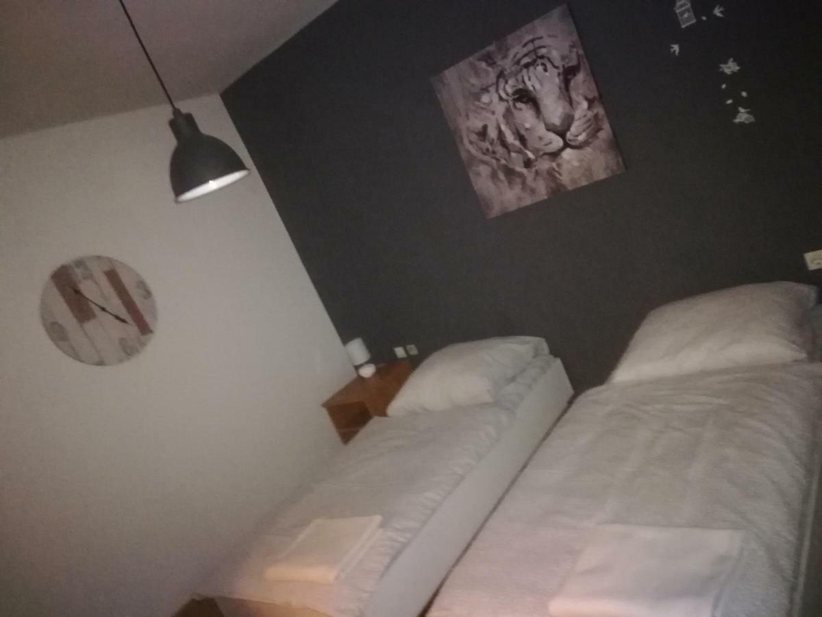 Apartmani Marin Vukovar Eksteriør billede