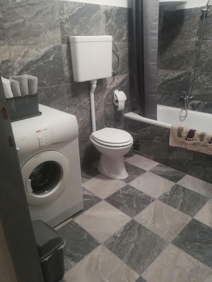 Apartmani Marin Vukovar Eksteriør billede